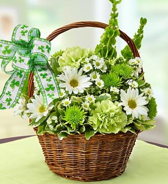 St. Patrick&#039;s Day Flower Basket
